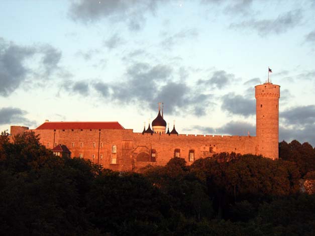 tal1-obere-burg-r0011958