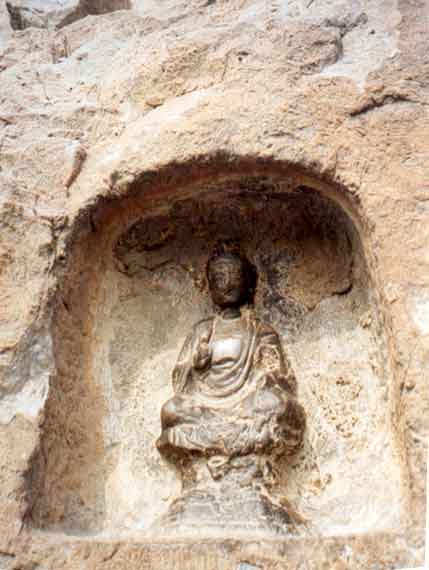 longmen-grotten-grotte.jpg