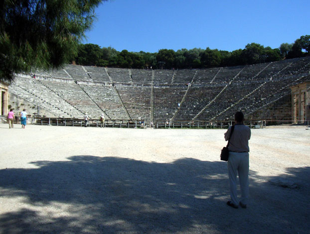 R0011442-theater