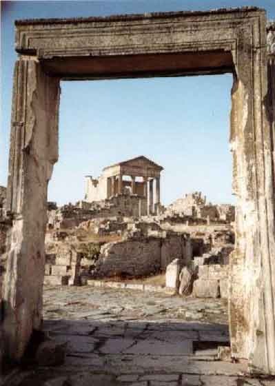 dougga-jupiter-tempel.jpg